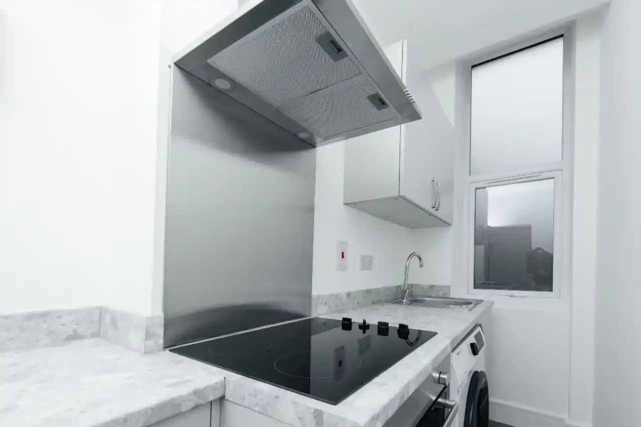 Hackney Conversion — image 6